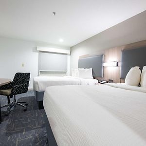 Queen Room Two Queen Beds Non Smoking